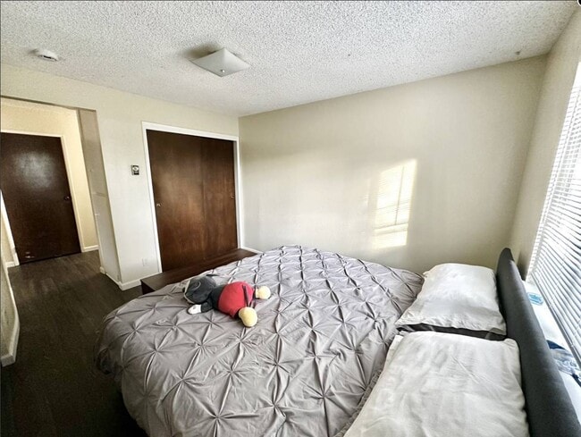 Photo - 1145 Murray Ave Unidad 1