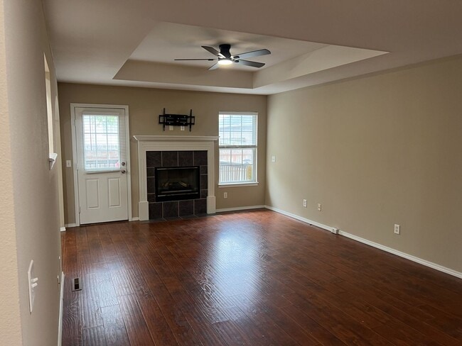 Photo - AVAILABLE NOW! Nixa 3 Bedroom, 2 Bathroom