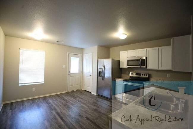 Photo - Beautiful 4 bedroom/2 bath home - Nettleton