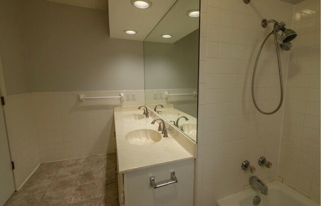 Photo - 1016 Grayland Dr