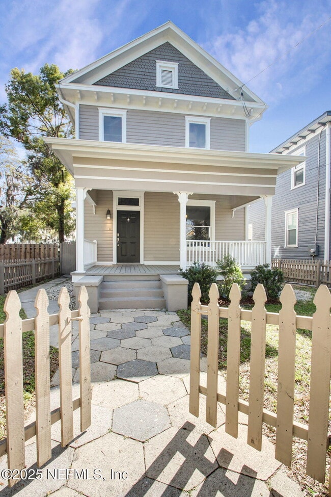 Photo - 1721 N Liberty St