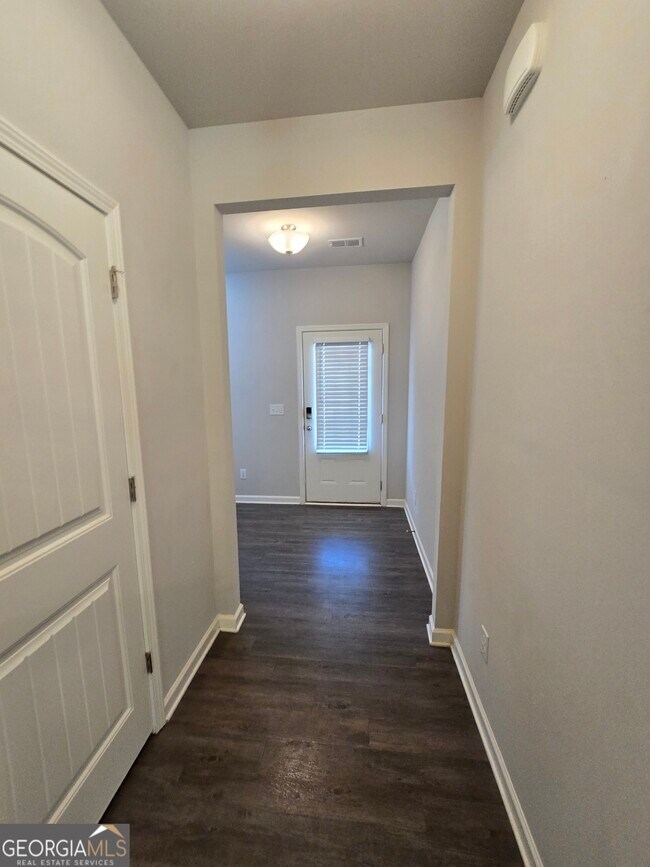 Photo - 121 Valimar Dr