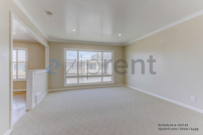 Photo - 46 Calgary St