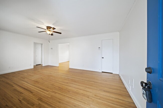 Photo - 3934 S Detroit Ave