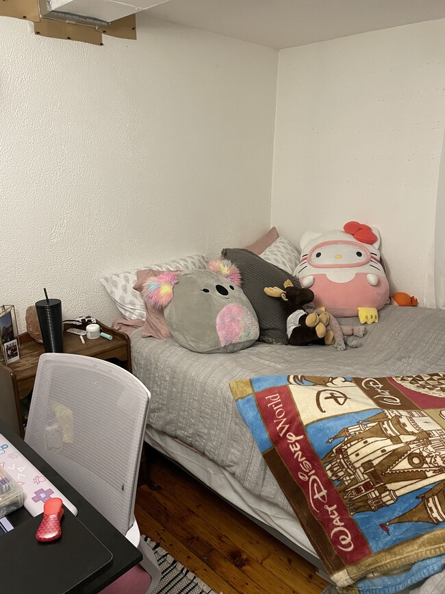 Photo - 1031 Downer Ave