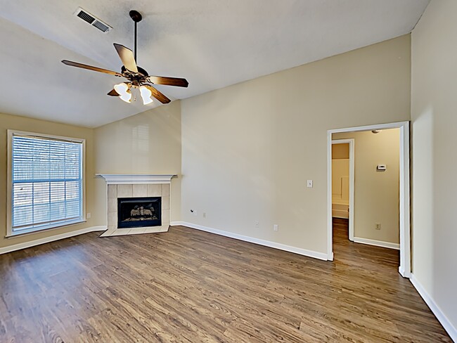 Photo - 1146 Red Fern Cir E