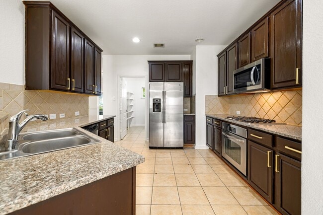 Building Photo - 9415 Herons Grove Ln Rental