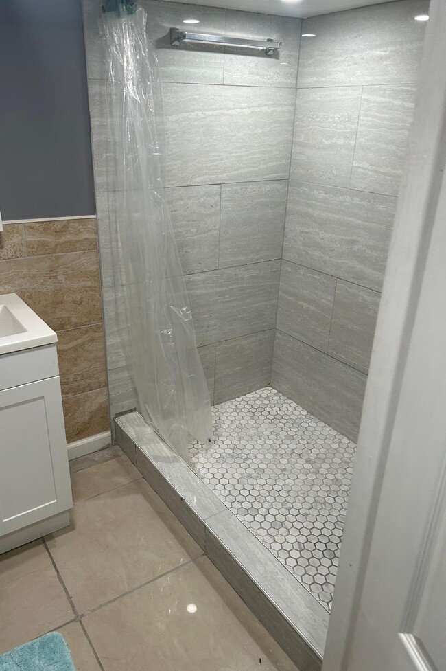 Bathroom - 75 Carolina Ave