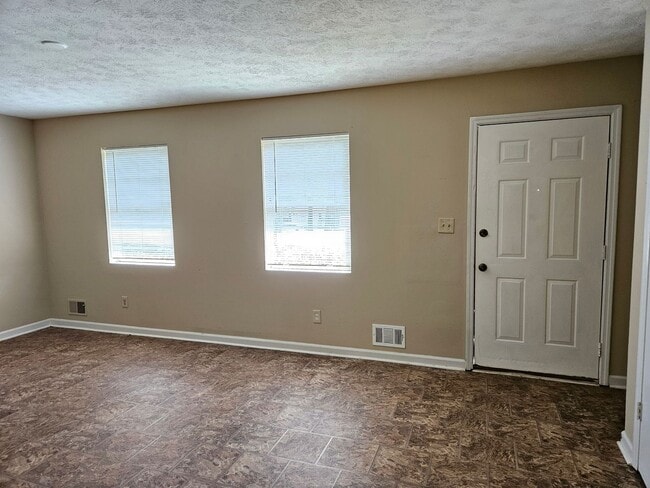 Photo - Rare 3 bed 2 bath home located in Kennesaw