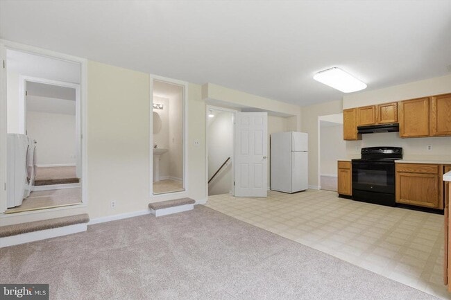 Photo - 9530 Hallhurst Rd