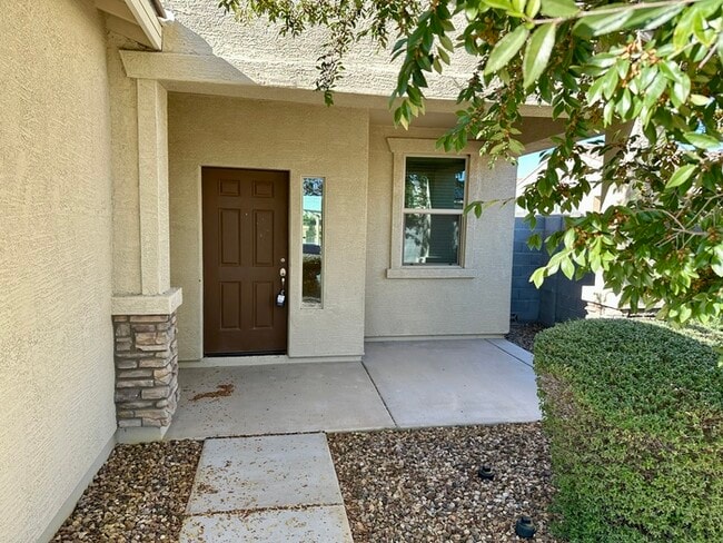 Photo - Well maintained single level San Tan Valley home located in Quail Run.