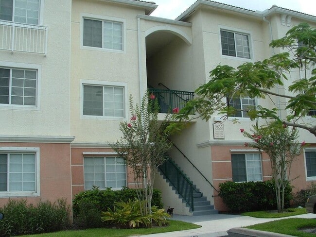 Building Photo - 9833 Baywinds Blvd Unit 7201