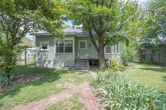 Building Photo - 1002 S 13th St Rental