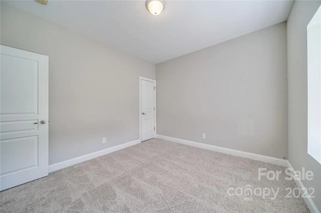 Photo - 5814 Bradford Lake