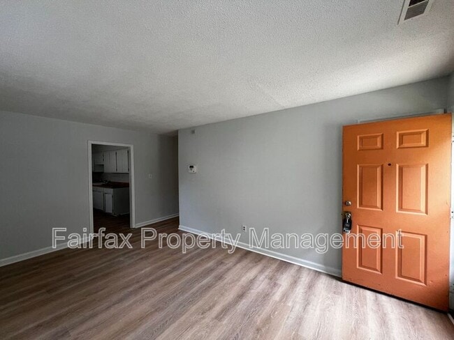 Photo - 3306 Prudence St