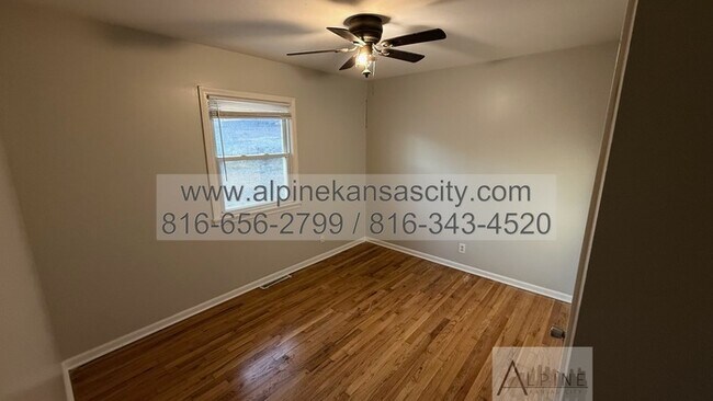 Photo - South KC Ranch on Cul de Sac, Finished Basement, Section 8 OK!