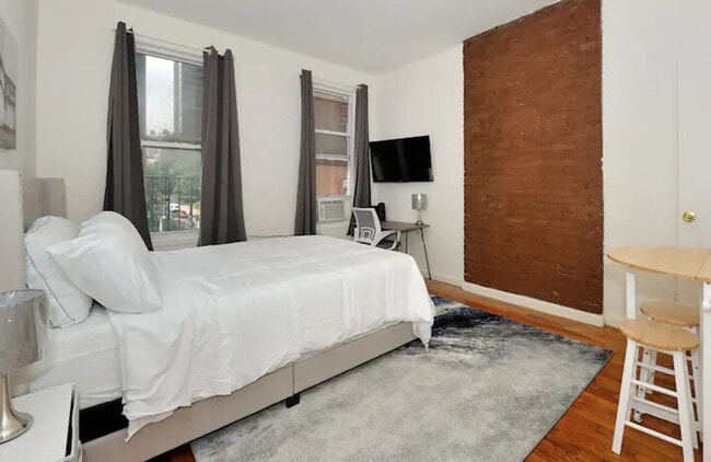 Photo - 1736 2nd Ave Unit ID1323941P