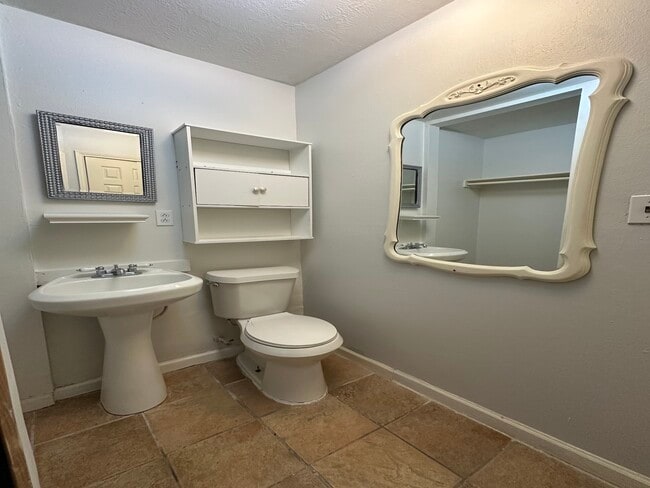 Photo - 4108 Whirlaway Dr