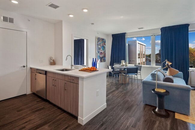 4 Lucy St Unit GO FL2-ID1383004P