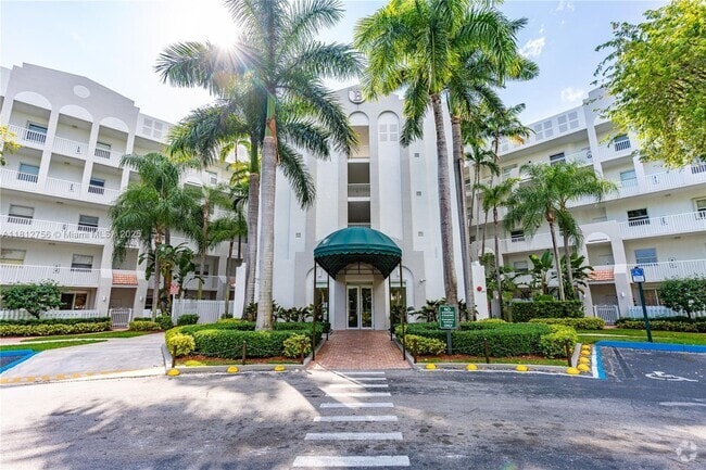 Building Photo - 10750 NW 66th St Unit 408 Rental