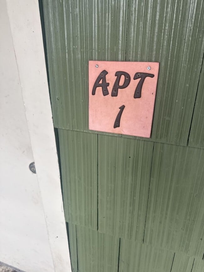 Building Photo - M855 Unit #1