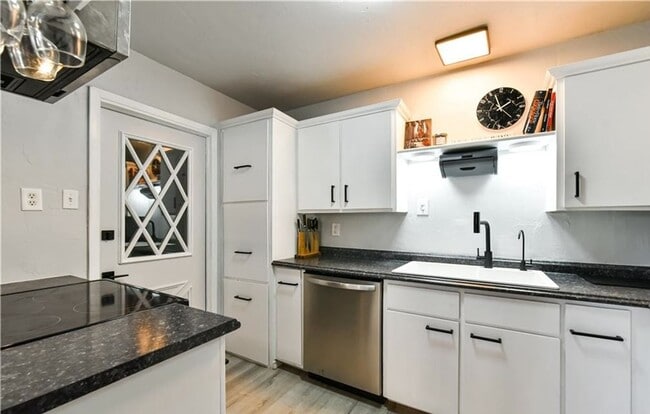 Photo - Remodeled 3-bedroom house! Housing accepted!