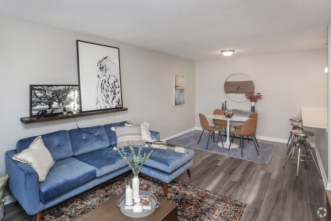1BR, 1BA - 647 SF