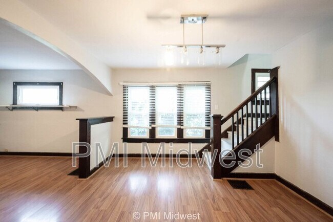 Photo - 13 S Gladstone Ave