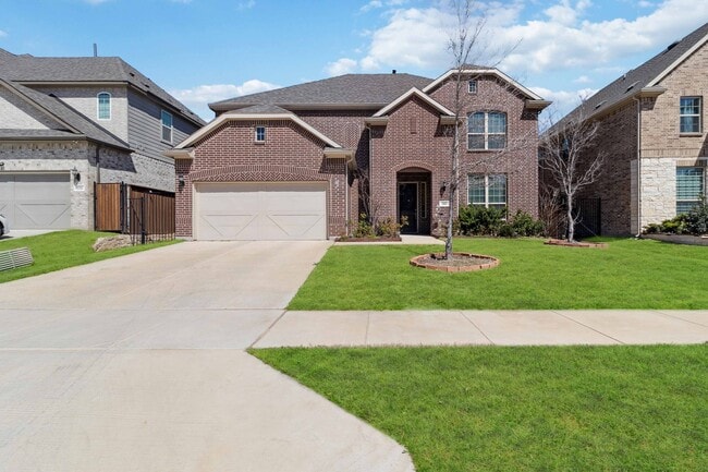 Building Photo - 566 Westwood Way Dr