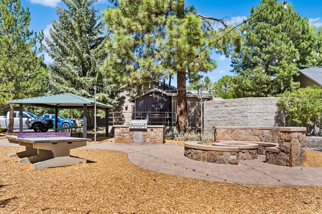 Woodlands Village Apartments