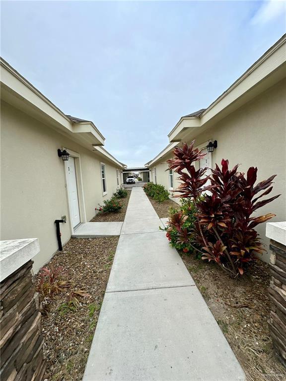 Photo - 17 Downing Ave Unit 1