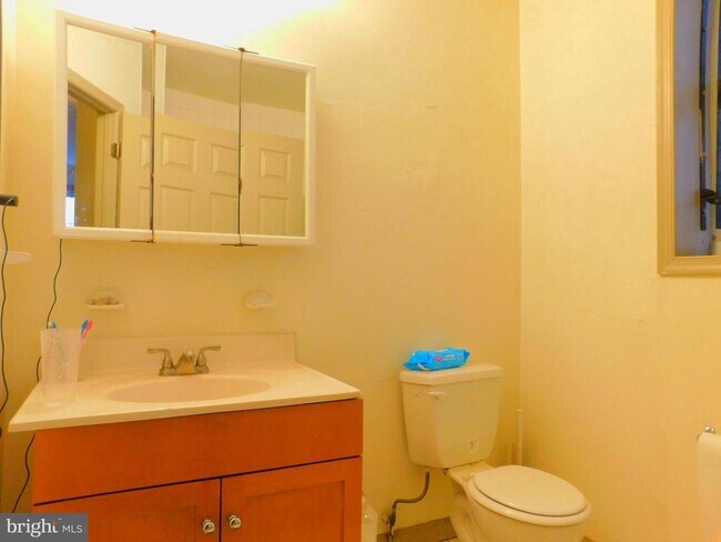 Photo - 2142 N Carlisle St