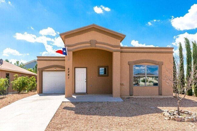 Building Photo - East El Paso 3 bed Refrig A/C next to Park! Rental