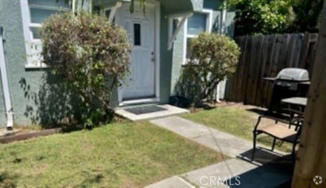 Building Photo - 37076 Birch St Rental