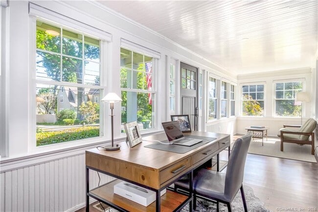 Photo - 303 Wakeman Rd