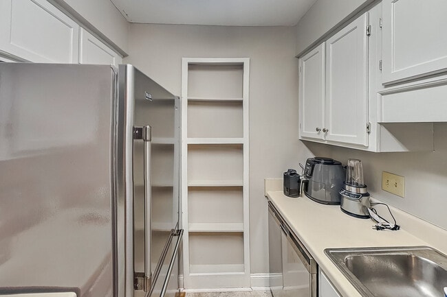 Photo - 3104 Pine Heights Dr NE