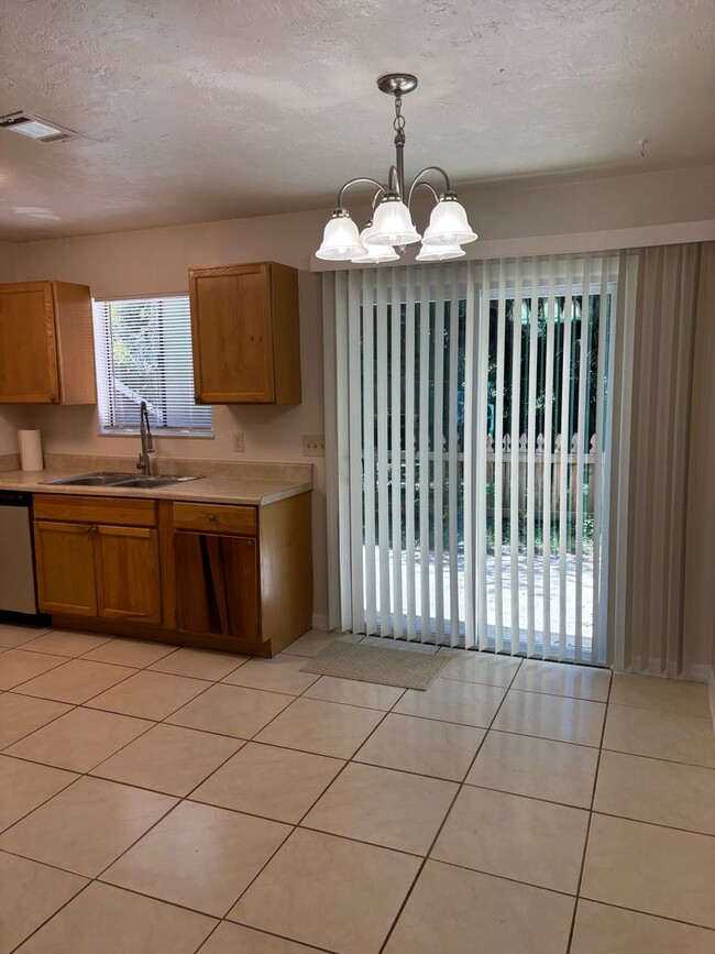 Photo - 322 Canal Rd Unit D