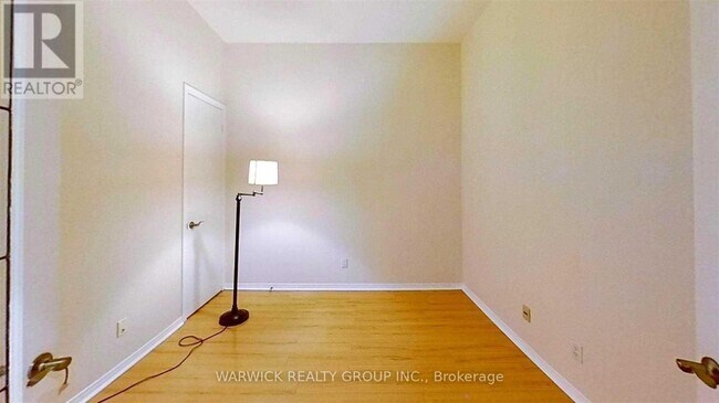 Photo - 7 King St E Unit 2211