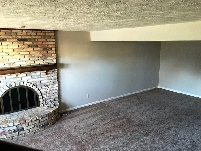 Photo - 3304 S 158th St