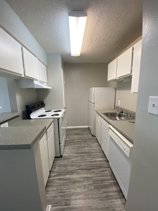 Photo - Edinburg Place Apartments