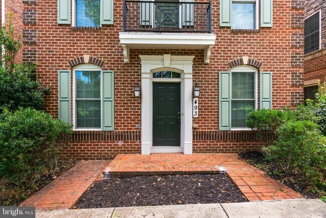 Photo - 493 W Watkins Mill Rd