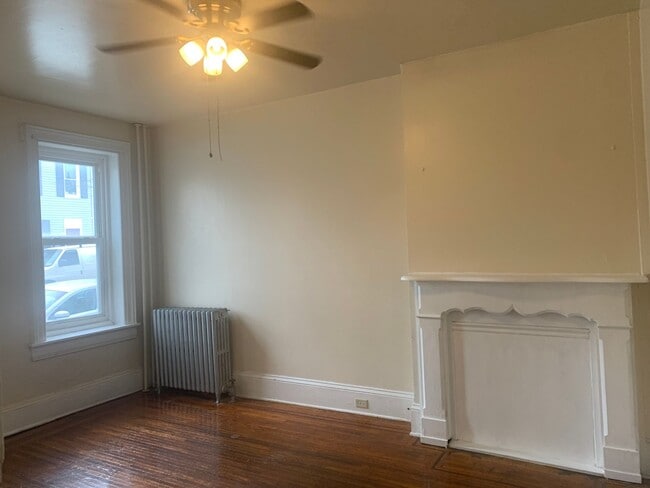 Photo - 1st Floor 2 Bedroom Apartment, Private Entrance, Small Yard, York City SD