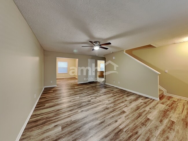 Photo - 42 Purple Finch Loop