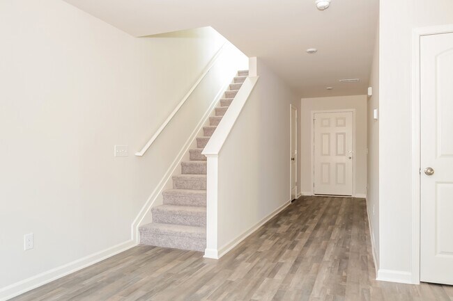 Photo - 6405 Century Ln