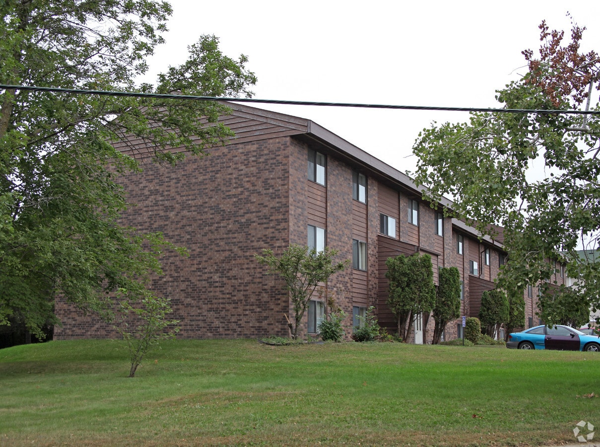 Photo - Tower Heights Apartments