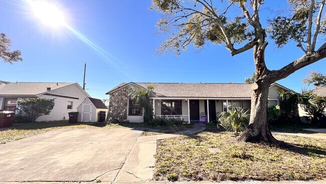 Photo - Wonderful 2 bedroom, 2 bath Duplex!!