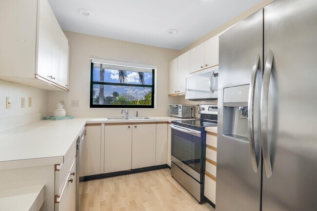 Photo - 6101 SE Landing Way Unit 15