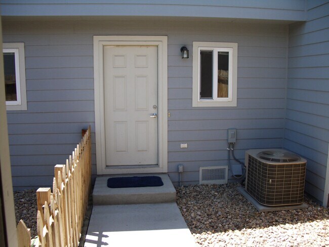 Photo - 1730 S Helena St