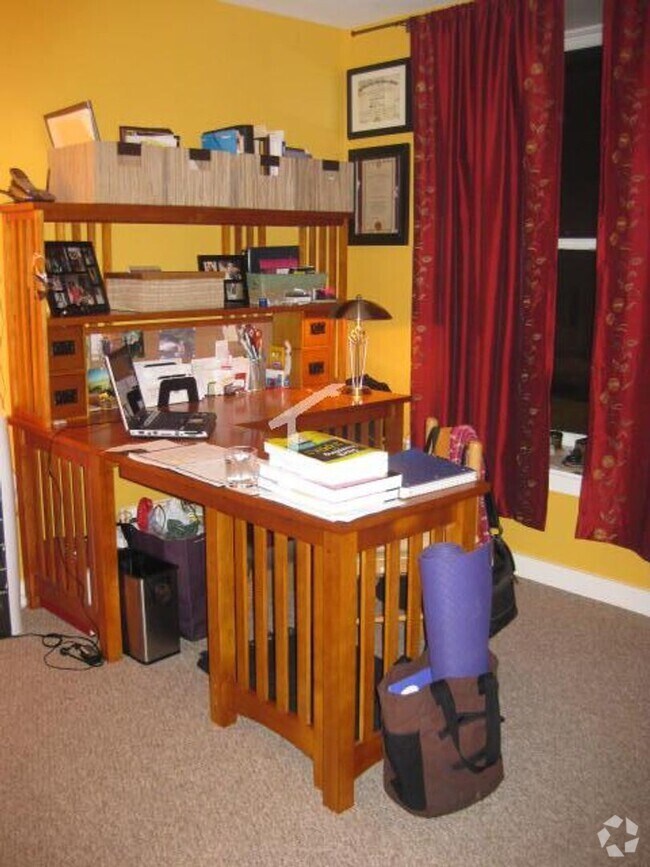 Building Photo - Brighton 2 Bed Available now Rental
