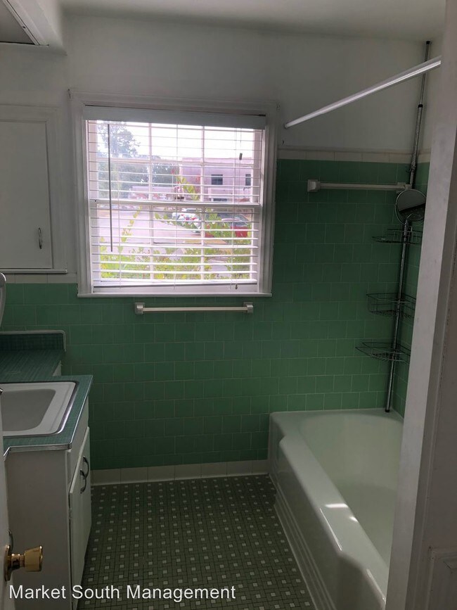 Photo - 29 E 67th St